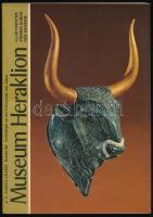 Sakellarakis, Dr. J. A.: Museum Heraklion. Athen, 1981, Ekdotike Athenon. Kiadói papírkötés, jó állapotban + 1 db képeslap