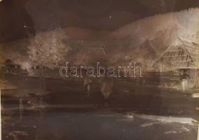 cca 1920 5 db vegyes fotónegatív, katonaportré, városkép, vidéki életkép, stb., 10×15 cm