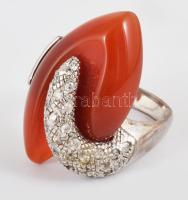 Ezüst és borostyán gyűrű, jelzett m:58 12 g