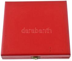 1970-1980 k. "MN (Magyar Néphadsereg)" egyoldalas, öntött bronz híradós plakett, eredeti t...