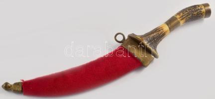 Dísztőr, agancs és réz markolattal, vörös plüssborítású fém hüvellyel, h: 32 cm