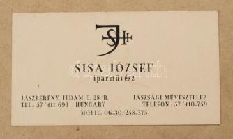 Sisa József (1952-2021) Népmesei jelenet. Tűzzománc kép fakeretben, 11,5x11,5 cm