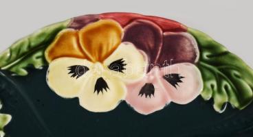 Szecessziós dísztál, felületi sérüléssel, d: 17 cm