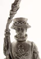 Ólomfigura, m: 13 cm