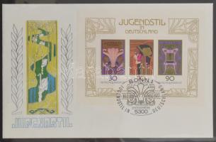 24 lapos KOBRA levél berakó, benne kb 80-90 db német FDC. Szép állapot