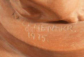 Kelemen Kristóf (1922-2001): Női akt. Terrakotta, 1975, jelzett, m: 50 cm /// Kristóf Kelemen (1922-...