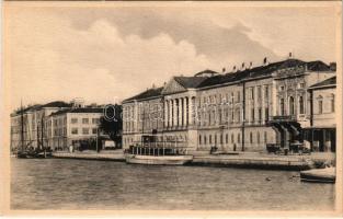 Pola, Pula; Palazzo dell'Ammiragliato e Riva Vitt. Emanuele III / admiralty palace