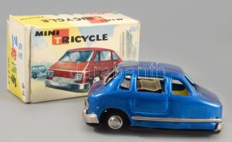 Mf 993 Mini Tricycle kínai fantáziaautó lemezjáték. Lendkerekes, jó állapotban, eredeti dobozában, h: 11,5 cm