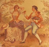 cca 19. sz. második fele, Kézzel festett zsánerjelenetes üveg bonbonier, kopással, d: 9,5 cm