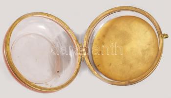 cca 19. sz. második fele, Kézzel festett zsánerjelenetes üveg bonbonier, kopással, d: 9,5 cm