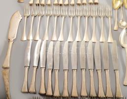 12 személyes ezüst evőeszköz készlet, angol fazonú. dianás jelzéssel, WGy mesterjeggyel, közel 5,3 k...
