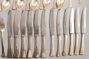 12 személyes ezüst evőeszköz készlet, angol fazonú. dianás jelzéssel, WGy mesterjeggyel, közel 5,3 k...