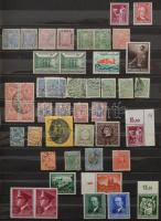 14 albumlap gyűrűs borítóban, benne vegyes külföldi bélyegek, benne NDK hibás blokkok