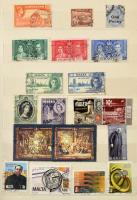 Európa összeállítás főként mini államokkal, összesen 135 db teljes kiadás 10 lapos, közepes berakóba...