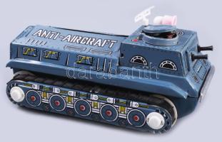 cca 1970 ME-756 Anti-Aircraft Tank lemezjáték. Kína, fémlemez, műanyag, jó állapotban, eredeti, sérü...