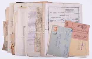 Gyöngyösi István, a Nitrokémia Rt. igazgatójának és családjának iratai, levelei, több tucat