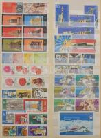 ABRIA nagyalakú rugós berakó 15 lappal, benne NDK anyag 1980-ig, magas katalógus érték, érdemes megn...