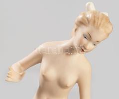 Wallendorf nimfa őzgidával. Jelzett, hibátlan, m: 22 cm