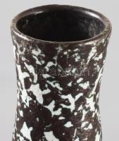 Iparművész váza. Jelzés nélkül, hibátlan, m: 34 cm