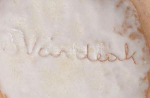 Várdeák Ildikó fedeles doboz és váza. Jelzett a vázán, fedélen sérüléssel, h: 20 cm, m: 17,5 cm