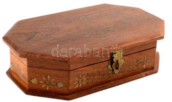 Indiai rézintarziás díszdoboz, 13x21 cm