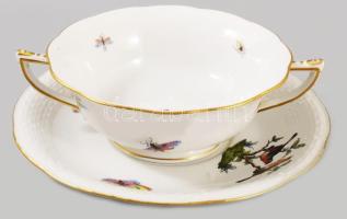 Herendi Rothschild mintás leveses csésze alátéttel. Jelzett, alátéten repedéssel, d: 18 cm