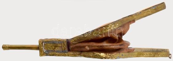 Jemeni kis füstölő. Réz, bőr, tevecsont, h: 32,5 cm