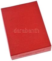 1970. "Felszabadulási Jubileumi Emlékérem" aranyozott, műgyantás bronz kitüntetés mellszal...