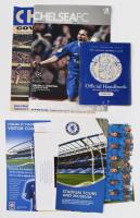 Chelsea csomag, közte Handook 1962-63, v Coventry füzet, stb.
