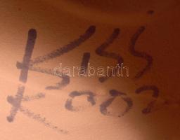 Kiss Roóz Ilona (1920-2010): Mázas kerámia szobor. Kézzel festett, jelzett, hibátlan m: 17 cn