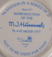 Hummel Goebel dísztálka - "Apple Tree Boy". Jelzett, kopással, d: 8,5 cm