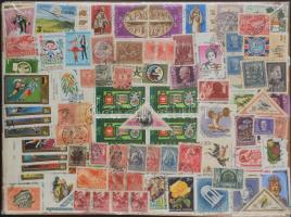 3.700 db bélyeg + 100 db blokk