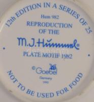 Hummel Goebel dísztálka - "Umbrella Boy". Jelzett, kopással, d: 8,5 cm