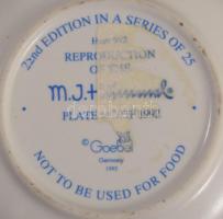 Hummel Goebel dísztálka - "Wayside Harmony". Jelzett, kopással, d: 8,5 cm