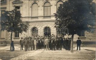 1913 Keszthely, Gazdasági Akadémia, sárgulók (végzős hallgatók). photo (EK)