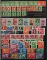 1945-1962 Jó minőségű magyar gyűjtemény 16 lapos, nagyalakú berakóban (271.470)