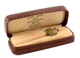 ca 1910 Komplett frakk: kabát, két mellény, egy piké, egy szövet, 3 db nyakkendő, inggallér készlet,...