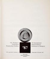 Vegyes kisplasztikával kapcsolatos tétel, 3 db:

V. Budapesti Nemzetközi Kisplasztikai Kiállítás 1...