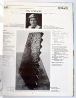 Vegyes kisplasztikával kapcsolatos tétel, 3 db:

V. Budapesti Nemzetközi Kisplasztikai Kiállítás 1...