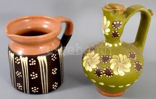 5 darab mázas kerámia tárgy, falitál, kiöntő, korsó, közte lepattanással, klf méretben