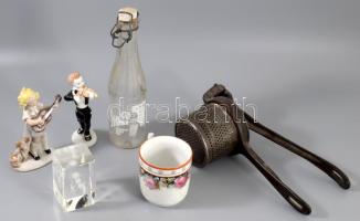 Doboznyi vegyes bolha tétel, közte Hüsi üveg, krumplinyomó, bögre, figurák, közte sérültek.
