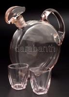 Art deco színezett üveg decanter, 2 pohárral, m: 5-16 cm