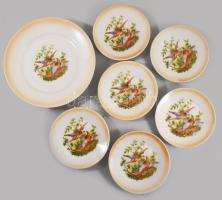 cca 1920/30 Zsolnay vadászmintás süteményes készlet, jelzett, kis kopással, d: 15-24 cm