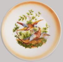 cca 1920/30 Zsolnay vadászmintás süteményes készlet, jelzett, kis kopással, d: 15-24 cm