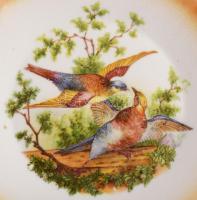 cca 1920/30 Zsolnay vadászmintás süteményes készlet, jelzett, kis kopással, d: 15-24 cm