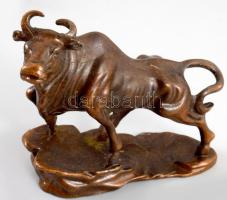Jelzett kínai fém bika szobor, 8x7 cm