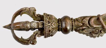 Buddhista gri-gug. Patinázott, h: 12,5 cm