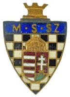 DN (~1945) "M S SZ" (Magyar Sakk Szövetség) zománcozott, címer rátétes bronz jelvény, "BOCZÁN KÁROLY BPEST BAROSS U.19" gyártói jelzéssel a hátoldalán (19x27mm) T:AU