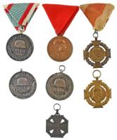 1898. "Jubileumi Emlékérem Fegyveres Erő Számára / Signum memoriae (AVSTR)" bronz kitüntetés eredeti mellszalagon + 1908. "Katonai Jubileumi Kereszt" aranyozott bronz kitüntetés (2x: mellszalagon + mellszalag nélkül) + 1916. "Károly-csapatkereszt" Zn kitüntetés mellszalag nélkül + 1929. "Magyar Háborús Emlékérem" ezüstözött bronz kitüntetés (3x: mellszalagon 1x + mellszalag nélkül 2x) T:AU-VF, közte egy F