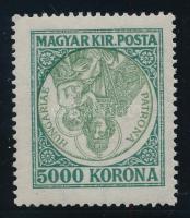 1921 Koronás Madonna 5000K fordított középrésszel ún. Fordított Madonna luxus POSTATISZTA állapotban. A magyar filatélia legismertebb ritkasága, a fennmaradt néhány POSTATISZTA példány egyike! (7.000.000)  Mi 379 with inverted middle part, mint never hinged with original gum, one of the very few MNH pieces in luxury quality. One of the most famous rarities of Hungarian philately.  Certificate: Glatz